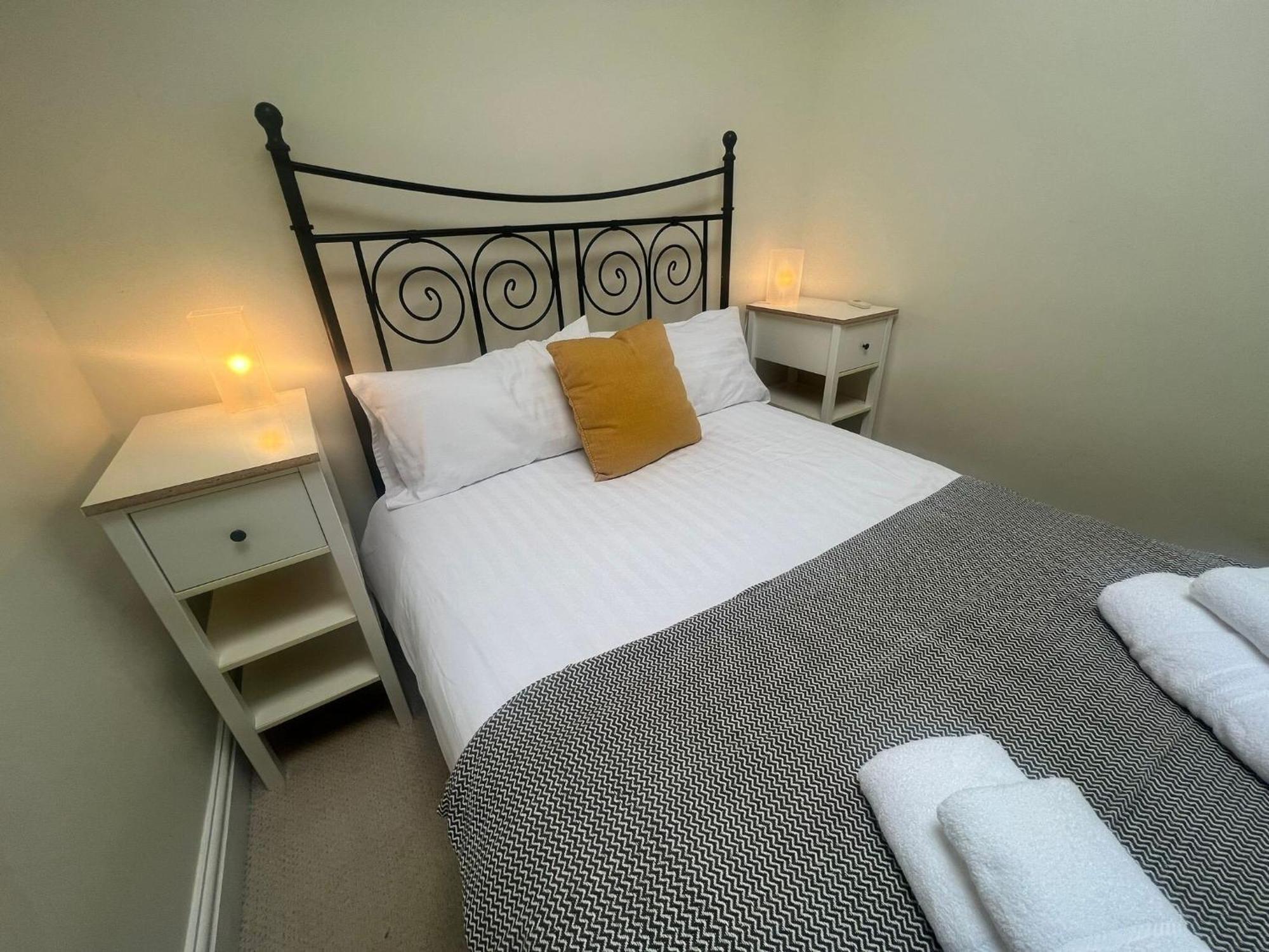 Nant Meigan, Georgian Townhouse In Centre Of Aberaeron, Dog Friendly Экстерьер фото